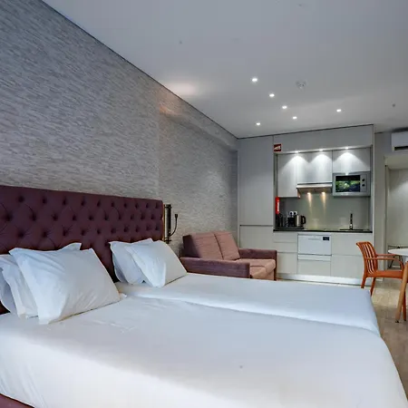 Smartr Porto Gaia & * Vila Nova de Gaia