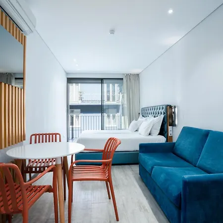 Smartr Porto Gaia & *