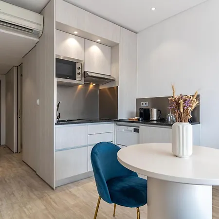 Smartr Porto Gaia & *